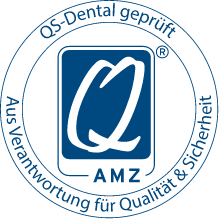 Das Bild zeigt das QS-Dental geprüft Siegel